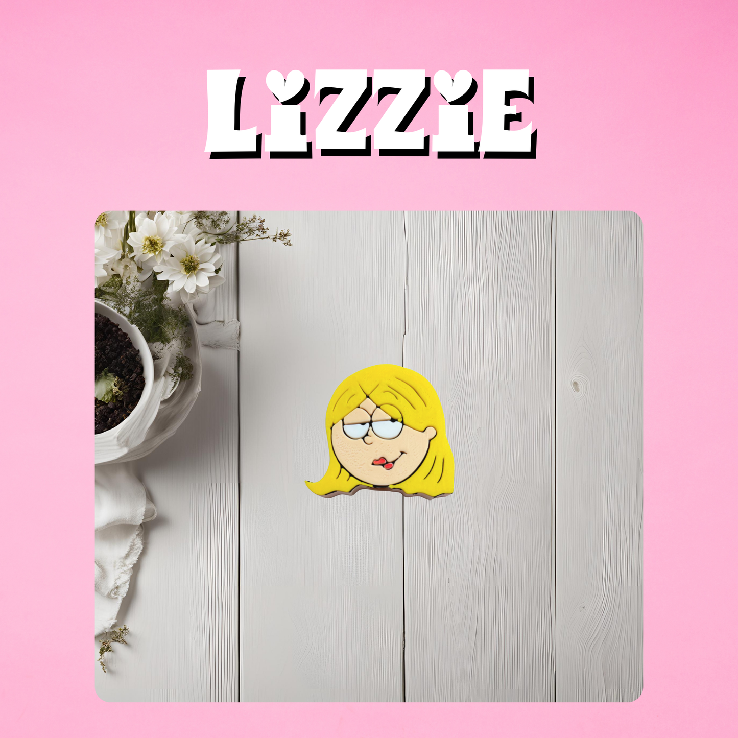 Lizzie Straw Topper